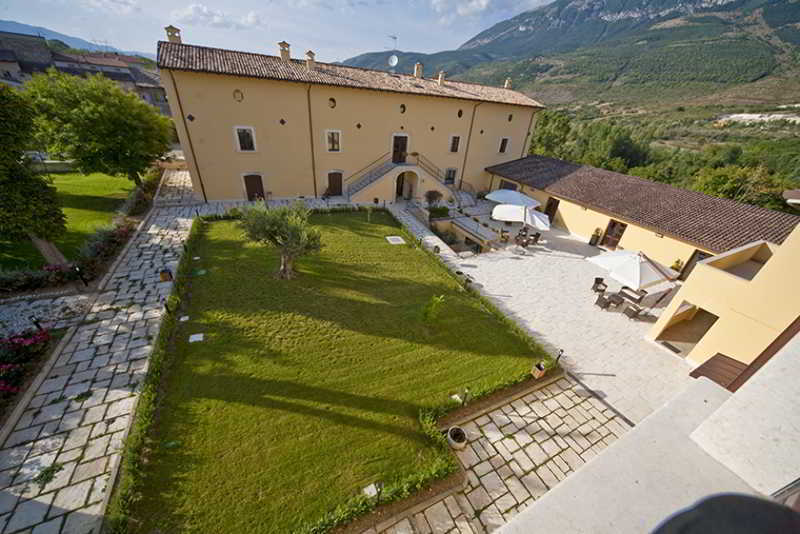 Villa Giovina Pratola Peligna Exterior photo